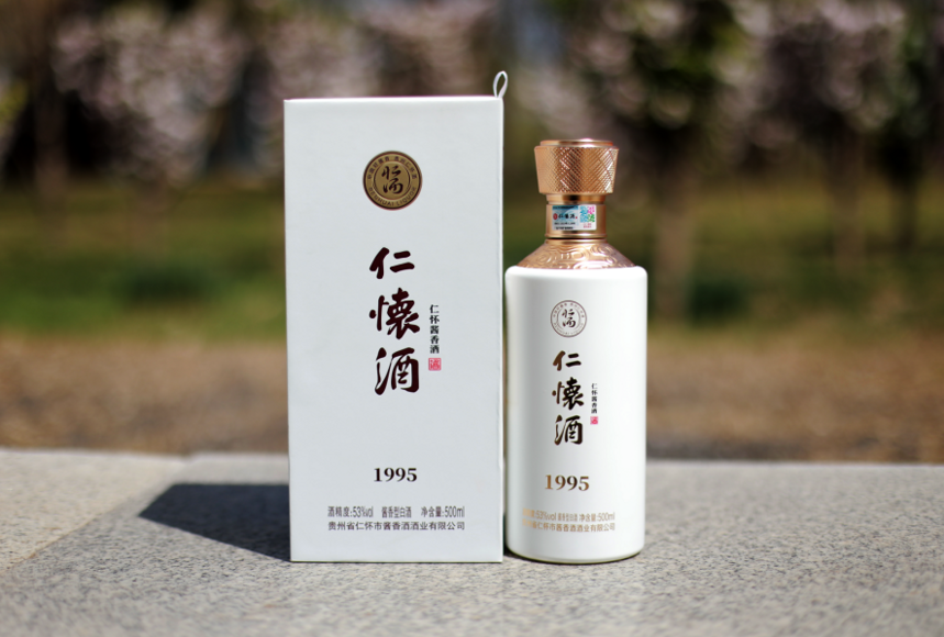 放了几十年的老茅台能喝吗?老酒怎么喝更“惊艳”?