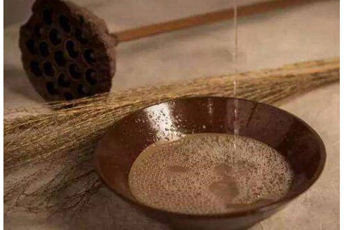 茅台镇有个什么亮的酒-茅台镇出了哪些酒